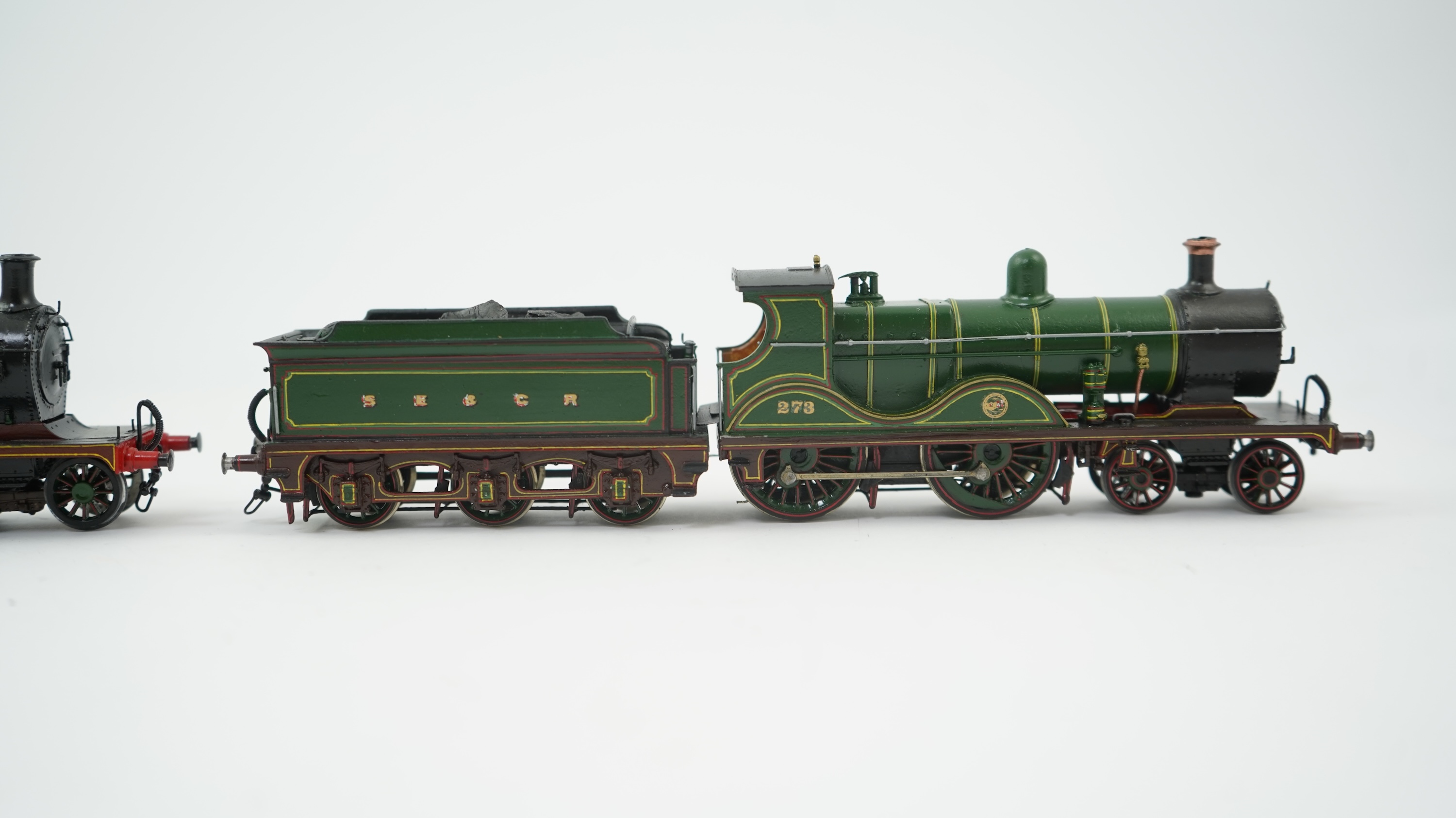 Two 00 gauge brass and white metal kit built Wainwright designed SE&CR tender locomotives (possibly by Wills Finecast); a class D 4-4-0, 488, together with a class E 4-4-0, 273, constructed, painted and lined to a high s